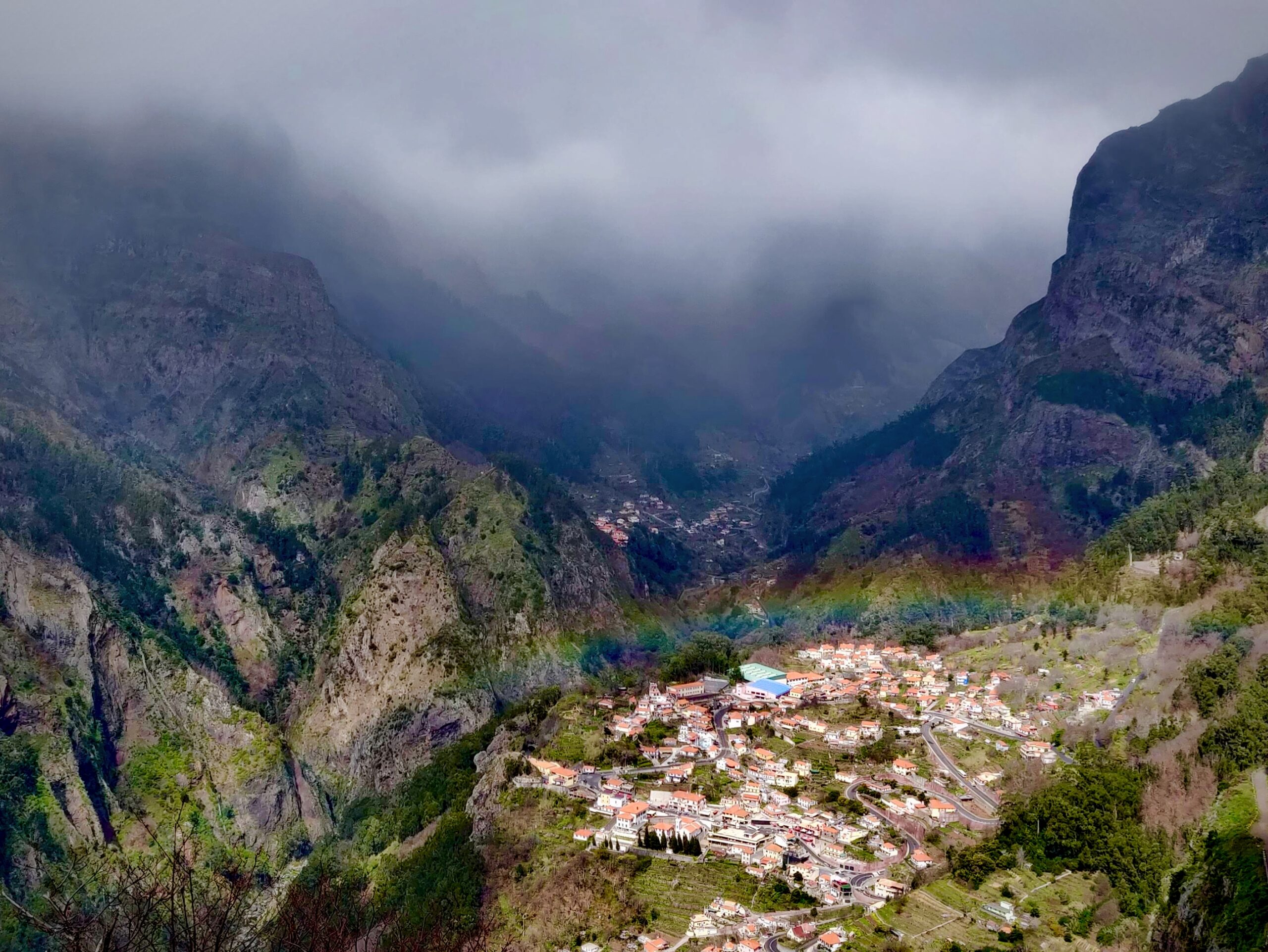 Oplus_16908288 - Dolina Zakonnic - Madera