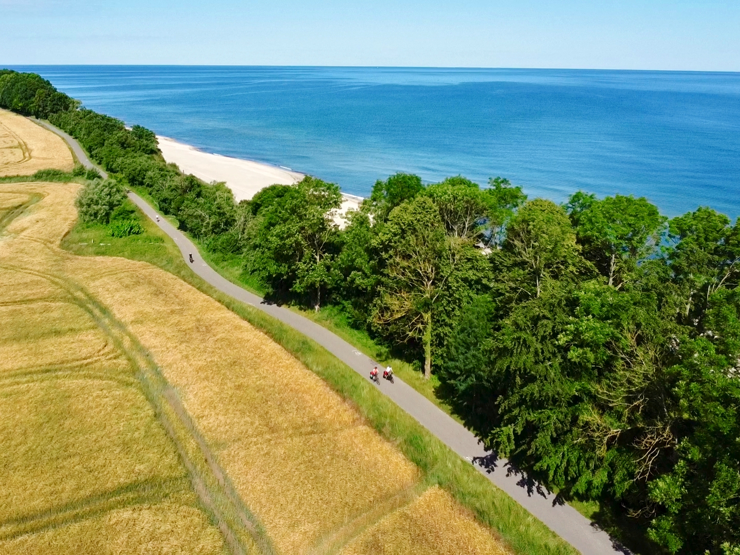 Oplus_16908288 - Gąski Morze Bałtyckie z lotu ptaka